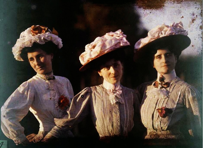 23 photos de portraits couleur rares et époustouflantes de femmes françaises des années 1920 _ nan