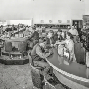 Taste of a Decade: A Glimpse Inside American Restaurants and Cafeterias in the 1940s _ nan