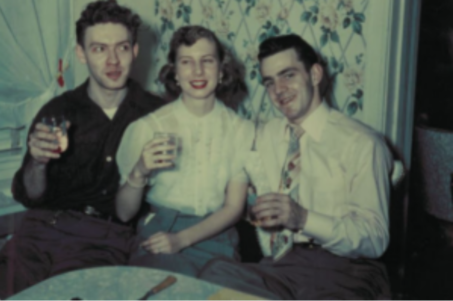 22 Vintage Snapshots of New Year’s Eve Parties in the 1950s and 1960s_teo